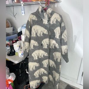 Rare lillunn Norway wool polar bear coat